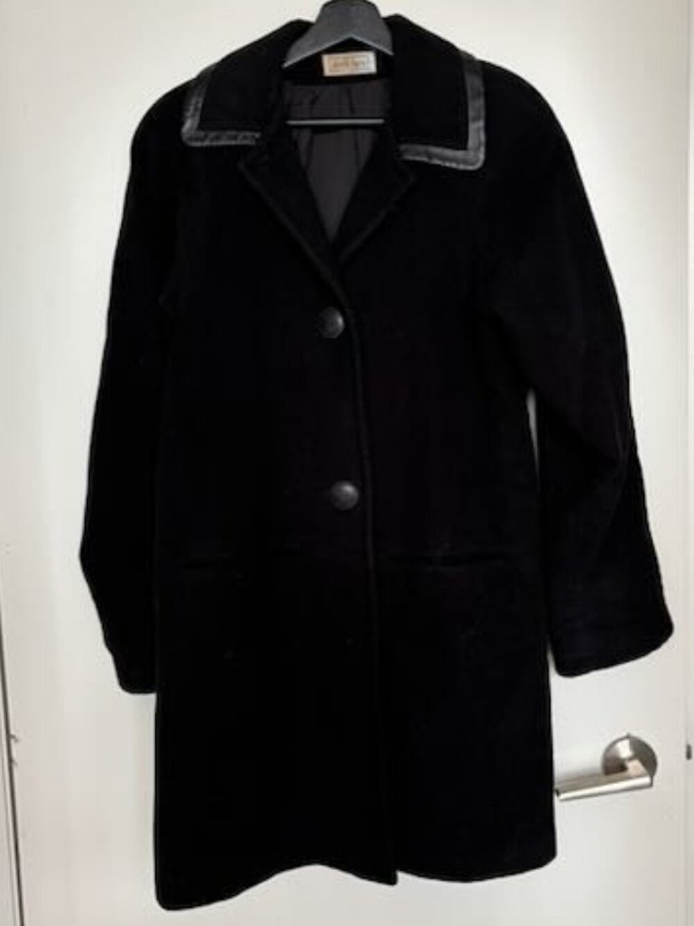 Black wool and cashmere coat with leather trim on collar